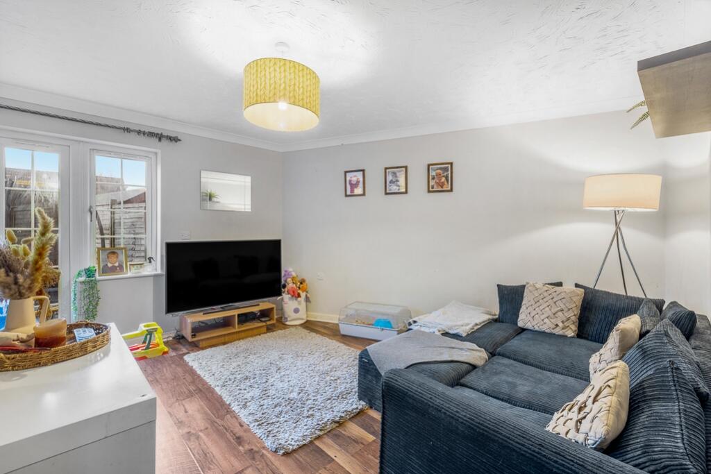 23 Ambassador Walk (Spalding)-11