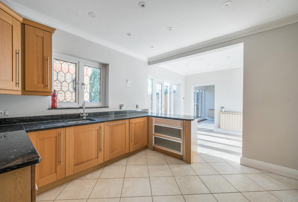 1360883-23-68dc0d...