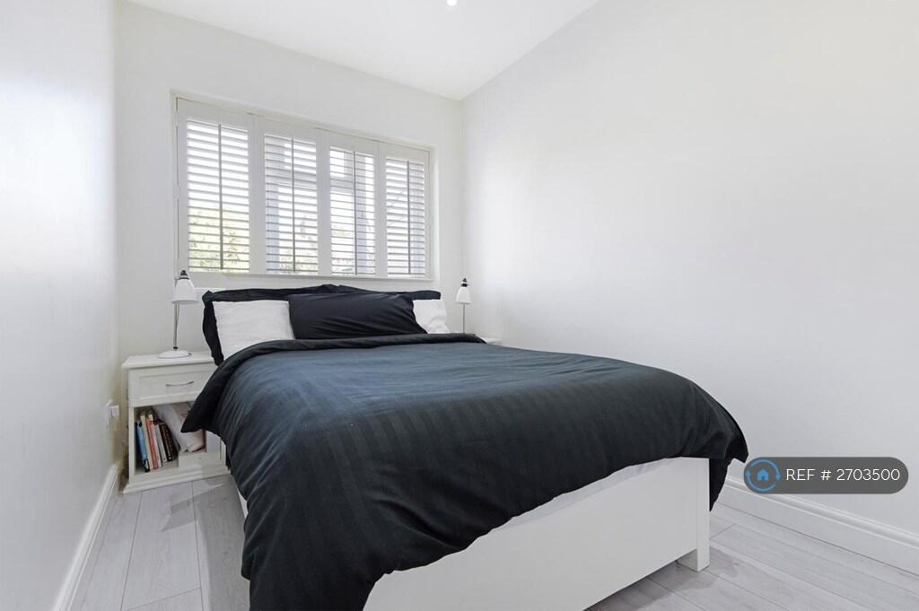 Bedroom 2 Front
