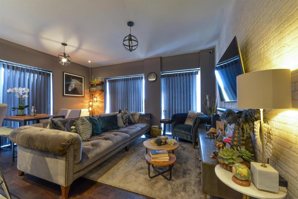 Camm House Hawkinge12.jpg