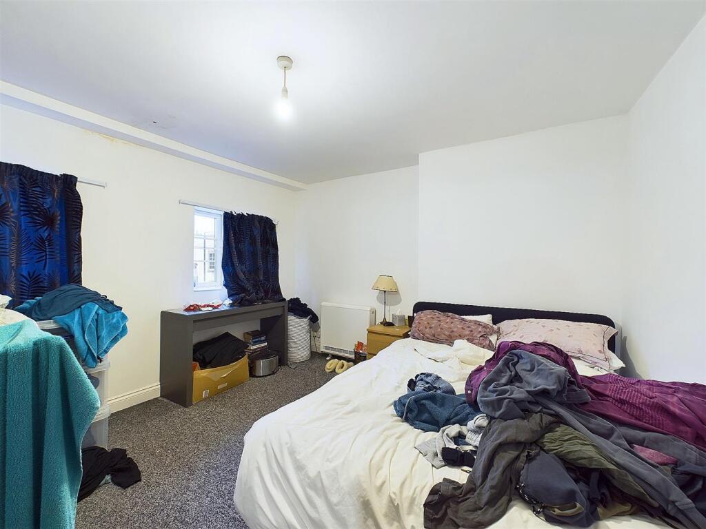 6 - 38 Bedminster Parade Investment Flats.jpg