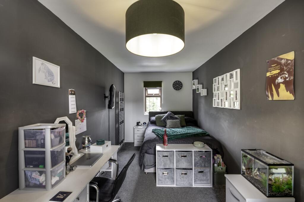 EweMove Estate Agents Scunthorpe - Bedroom 2