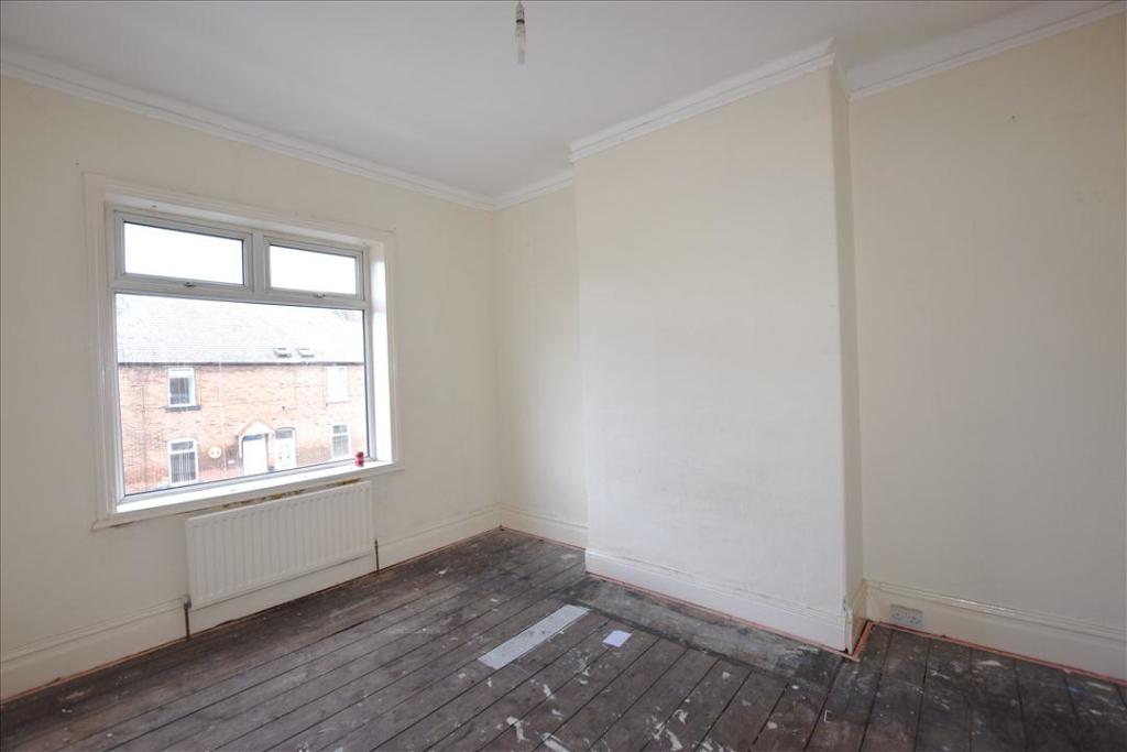 FIRST FLOOR FLAT BEDROOM ONE
