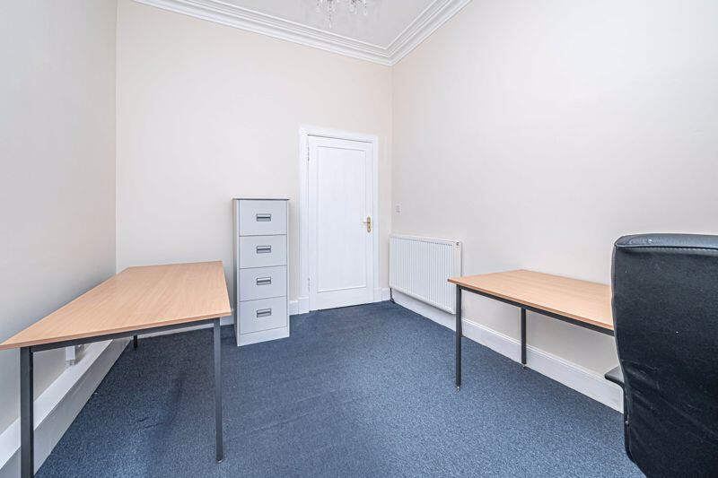 Bedroom 5/Office