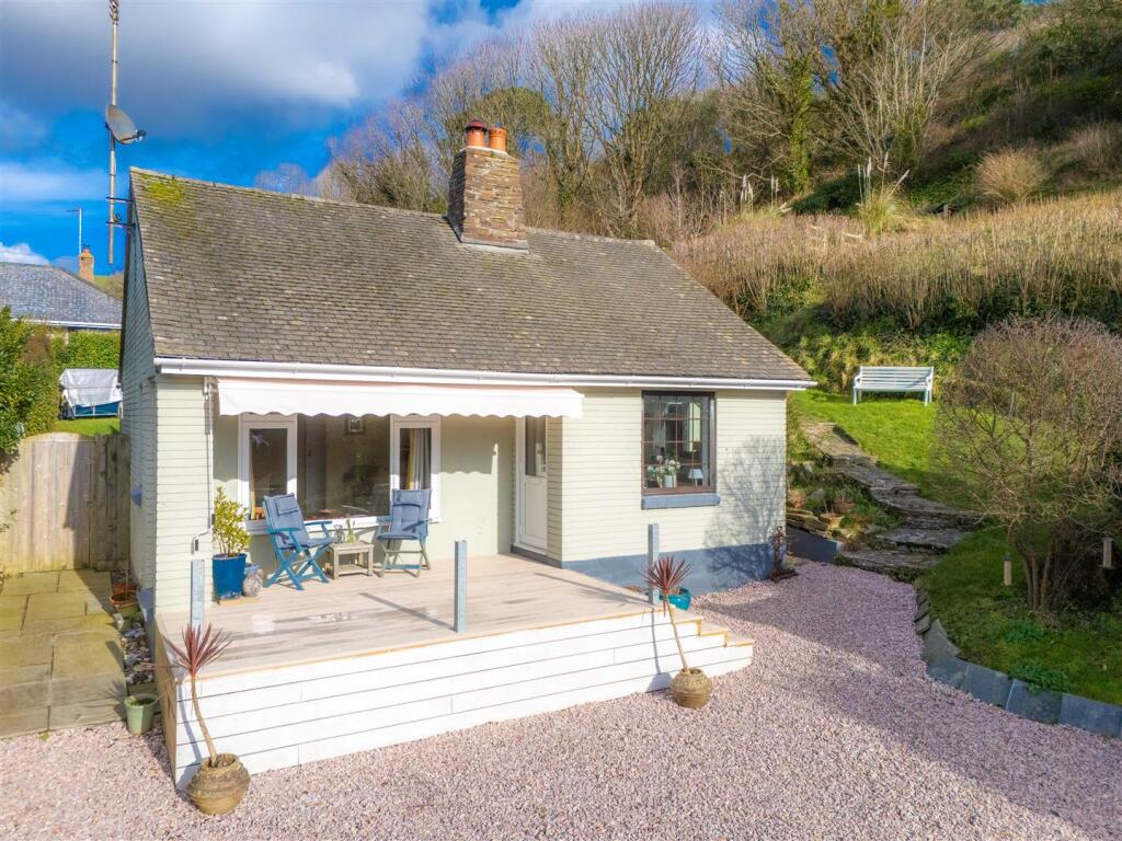kel cottage2.jpg