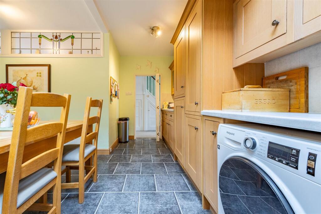 Kitchen/Breakfast Room