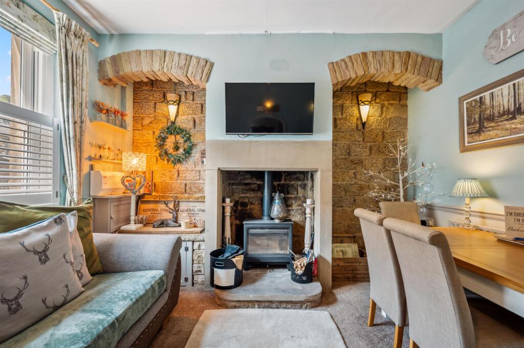 Saxton Mee Waters Edge -0035.jpg