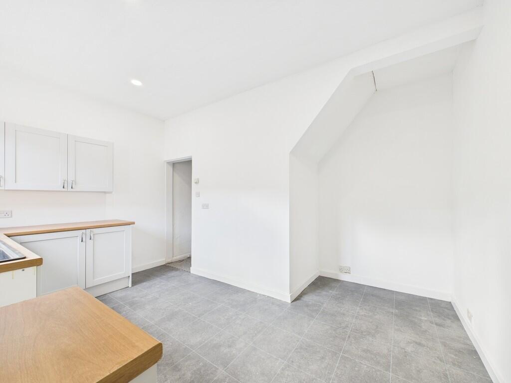 CAM01835G0-PR0166...