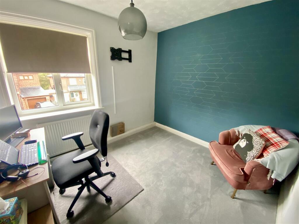 Bramleys Estate Agents - Huddersfield Road - Mirfi