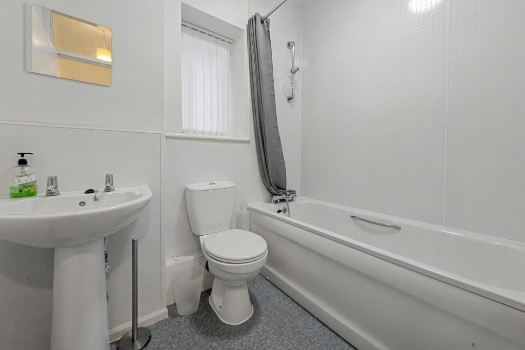 1/1A Tynevale Terrace, Bensham, Gateshead, Tyne &amp; Wear, NE8 2XY