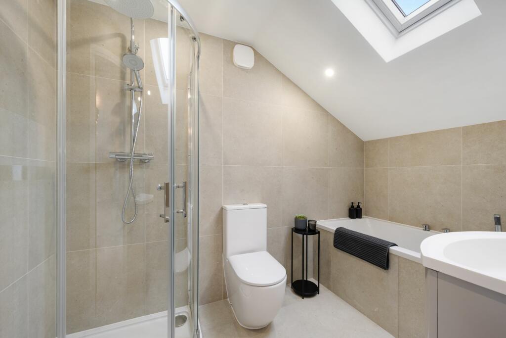 Master Ensuite
