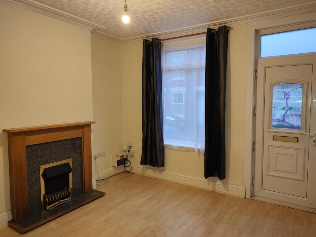 Living Room.jpg