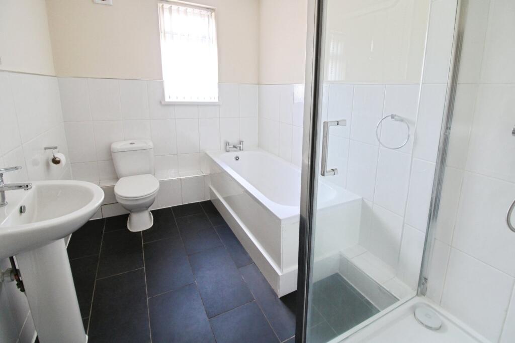 Bath/Shower Room