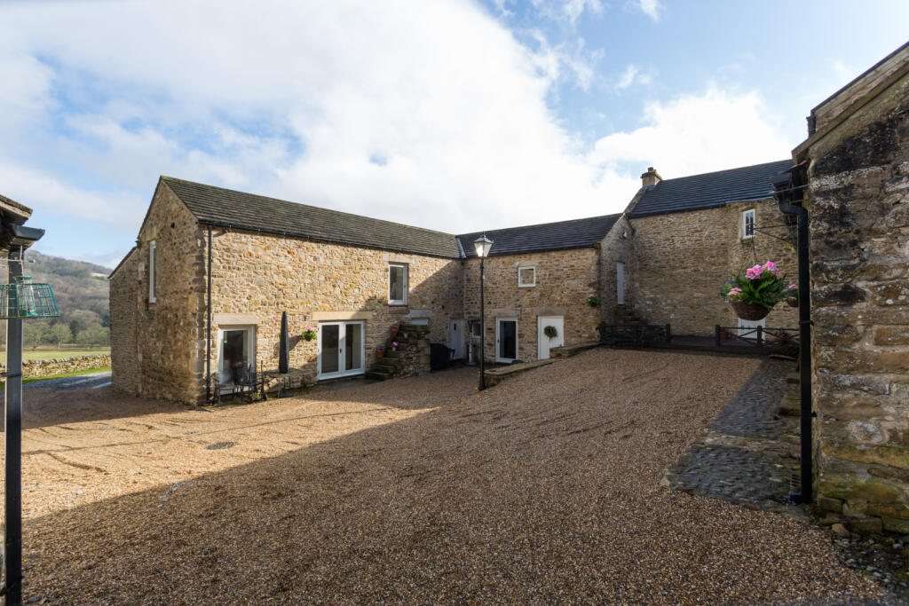 Rear Courtyard