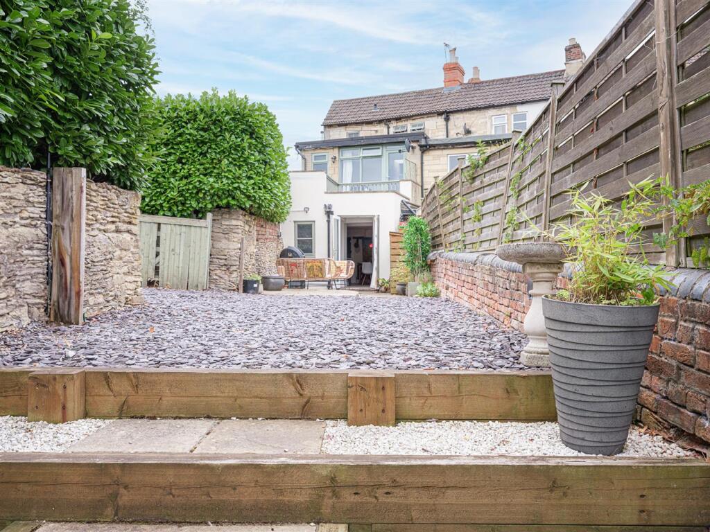 12 London Road-39.jpg