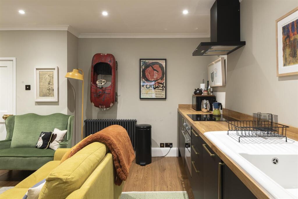 5 Daniel Street ph7 copy.jpg