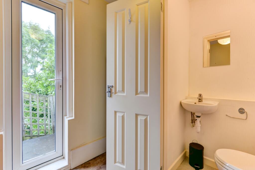 75 Vere Road WC (2)