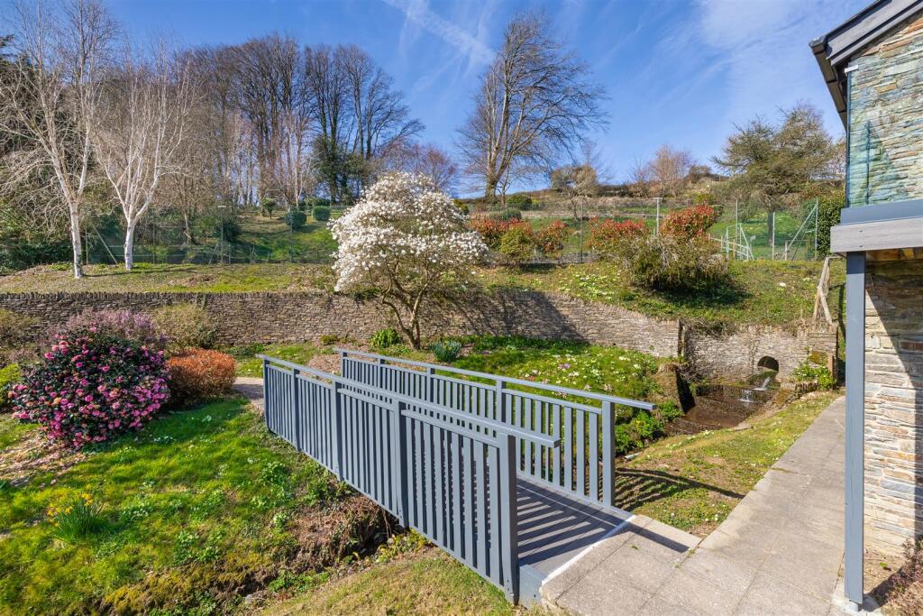 A05 - Higher Bowden Estate, Willow Bank - 250320.j