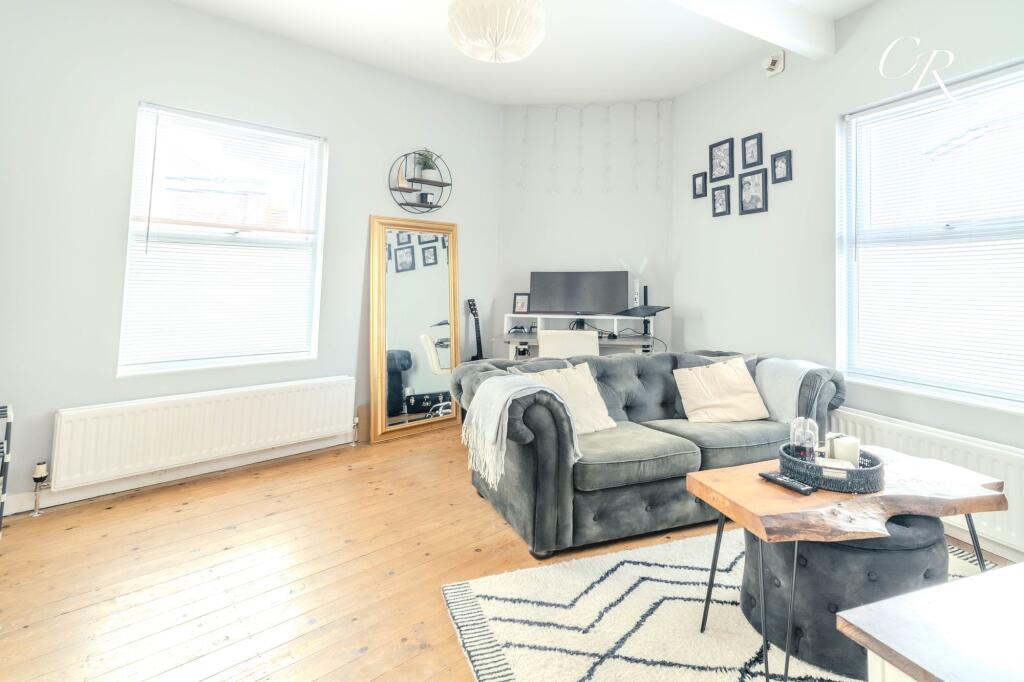 Sitting/Dining Room