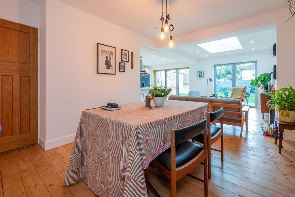 Open Plan Living Dining Kitchen