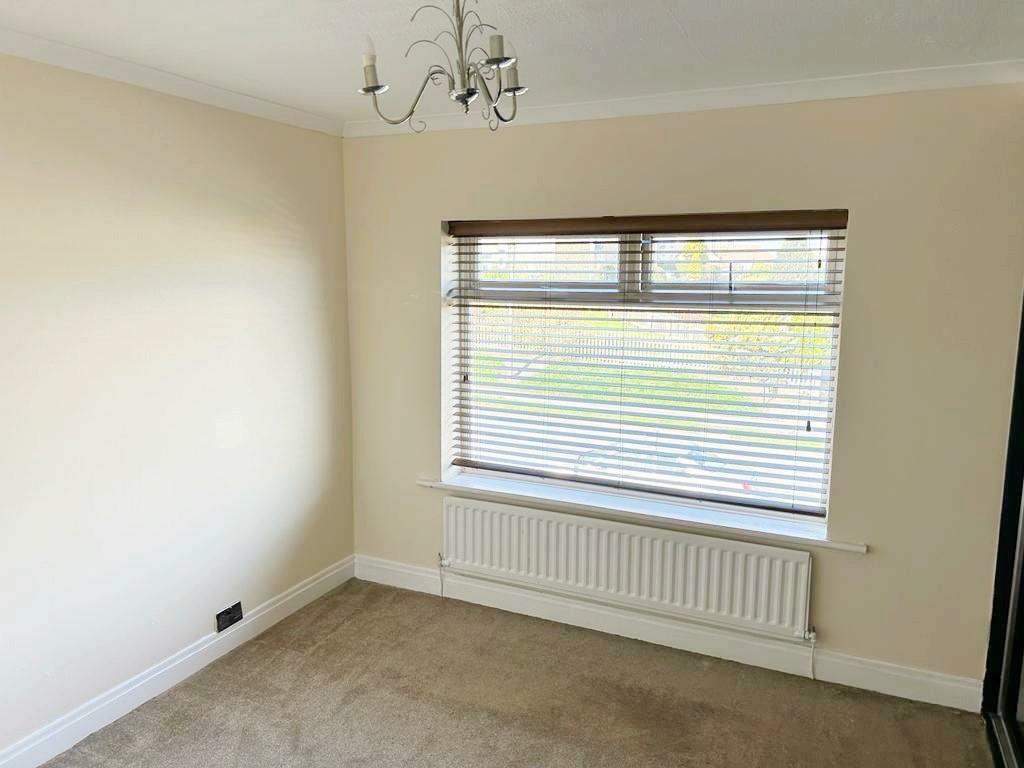 Bedroom 1 2.jpg