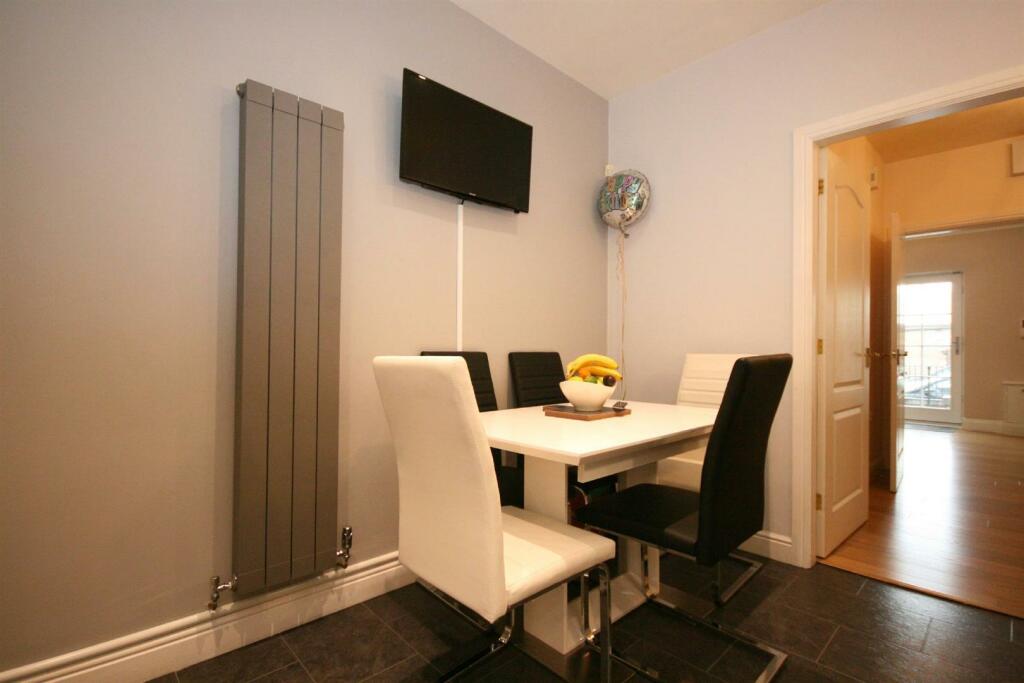 Dining Kitchen 2