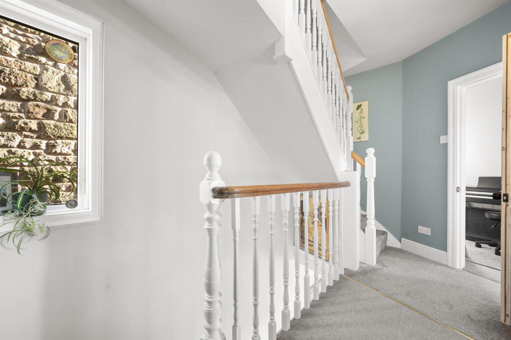 First floor landing.jpg