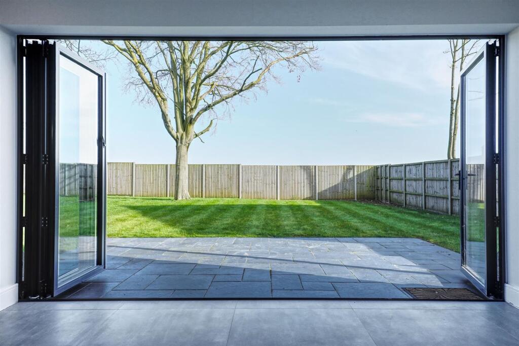 bi-folds.jpg