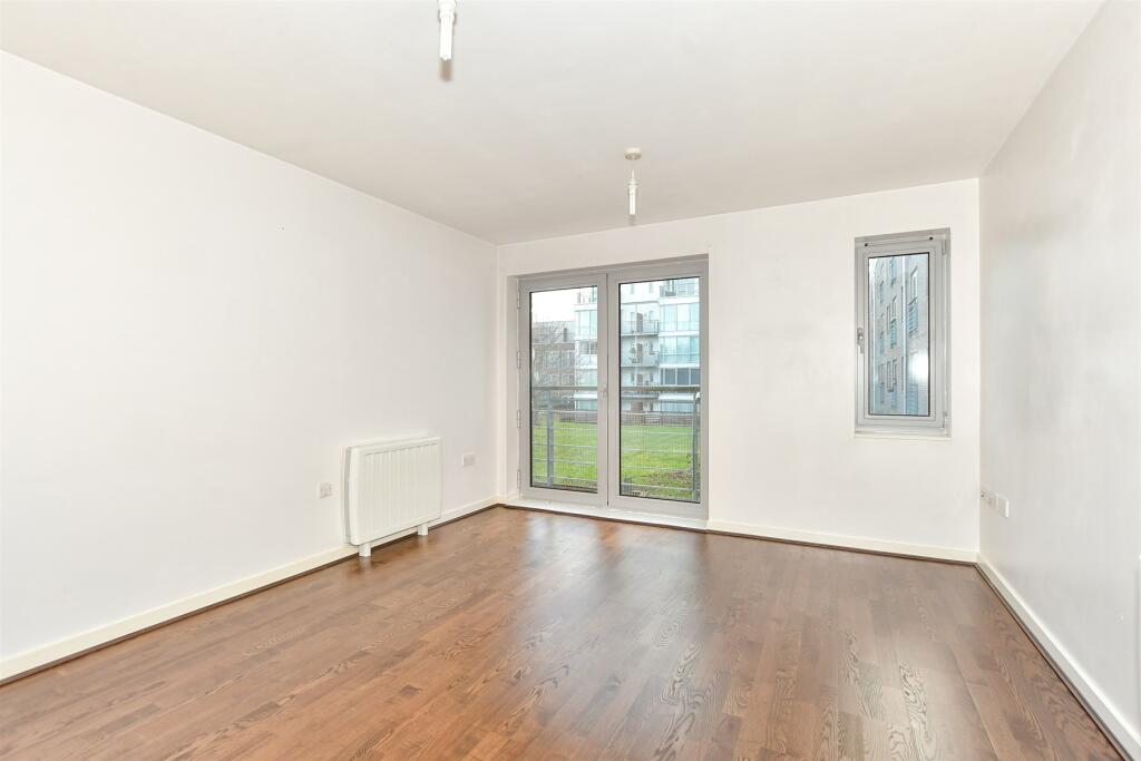 Living/Kitchen