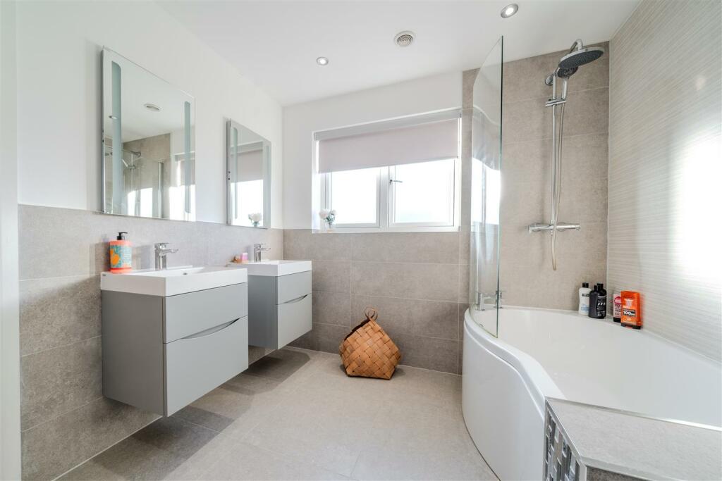 Bathroom-2.jpg