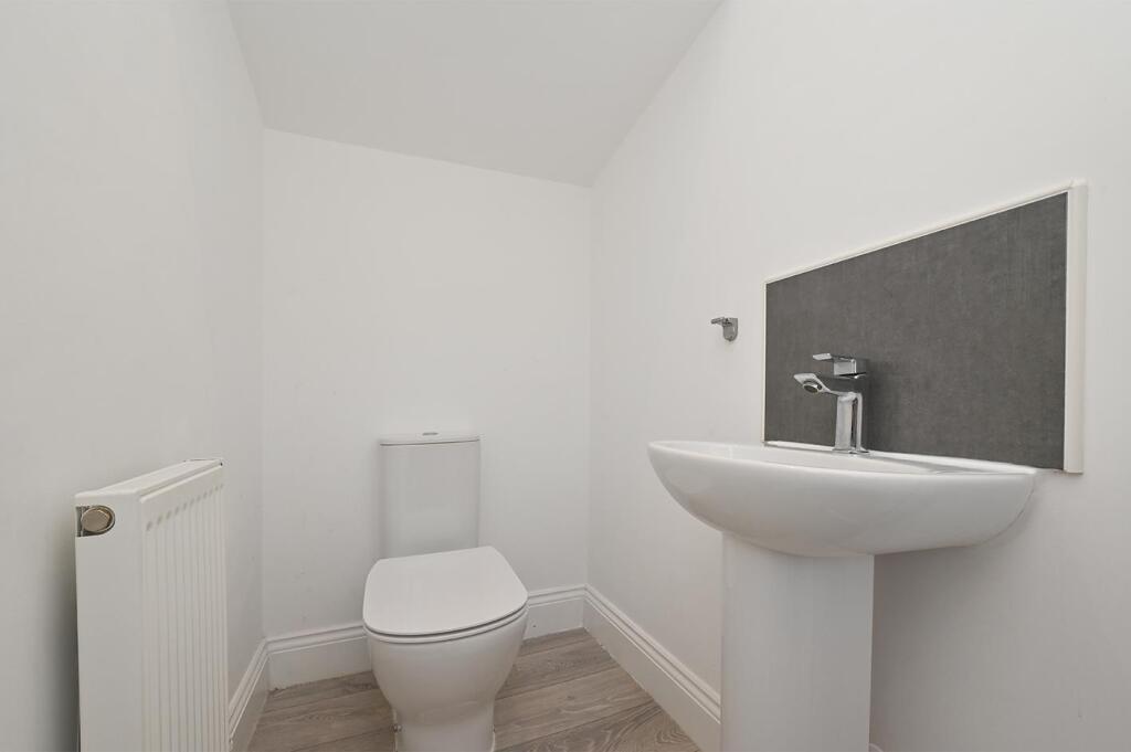 Downstairs WC  .jpg