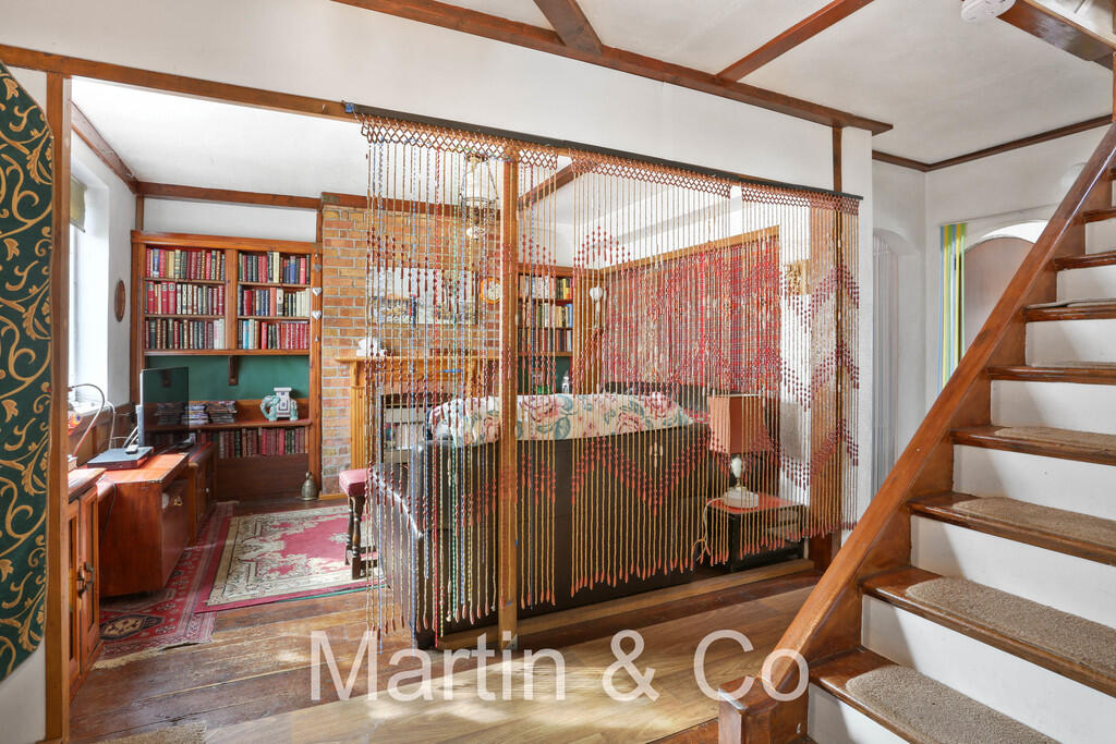 1438634113 - 2 Li...