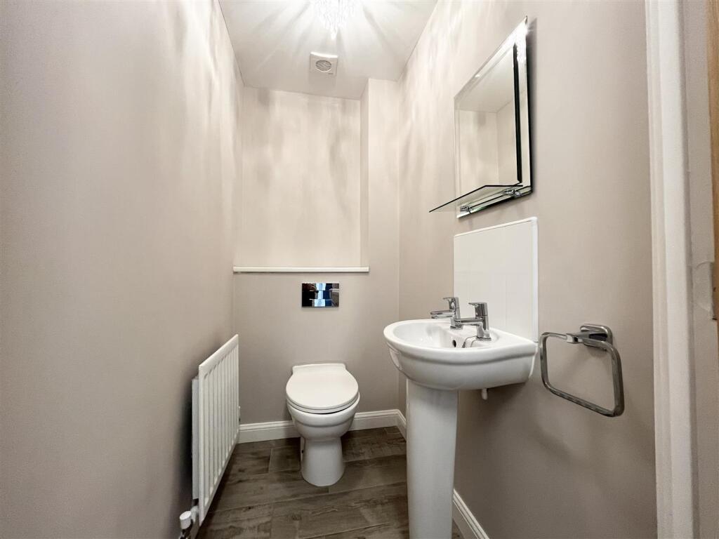 Ground floor w.c