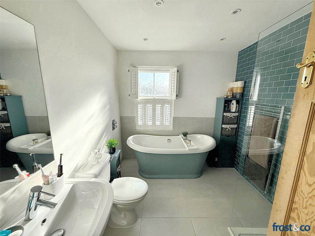 Bathroom/Shower