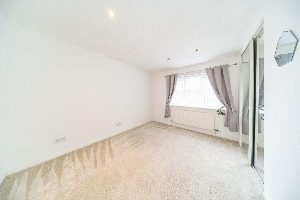 37 CAldywood bedroom 2.jpg