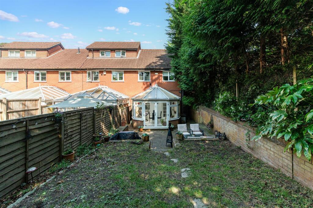 UPPER DUNNYMANS,1 (15).jpg