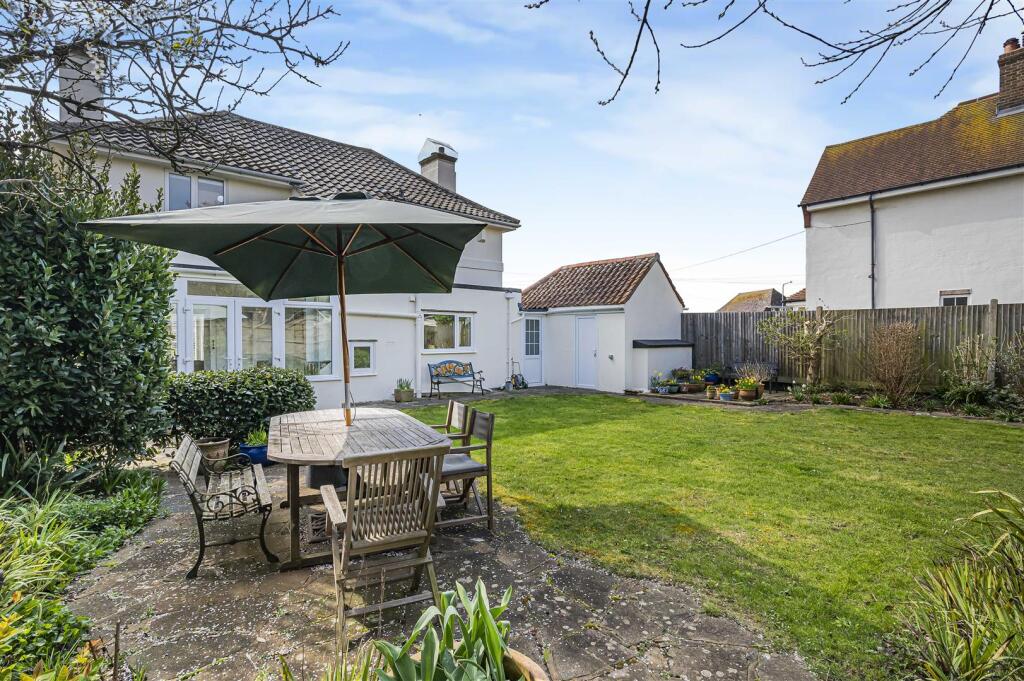 Garden &amp; Rear Elevation