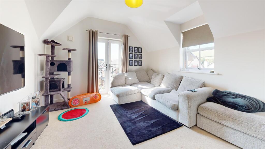9-Bankes-Court-Gentian-Way-Living-Room.jpg