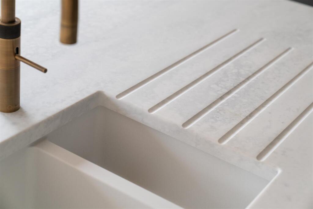 Kitchen_-10.jpg