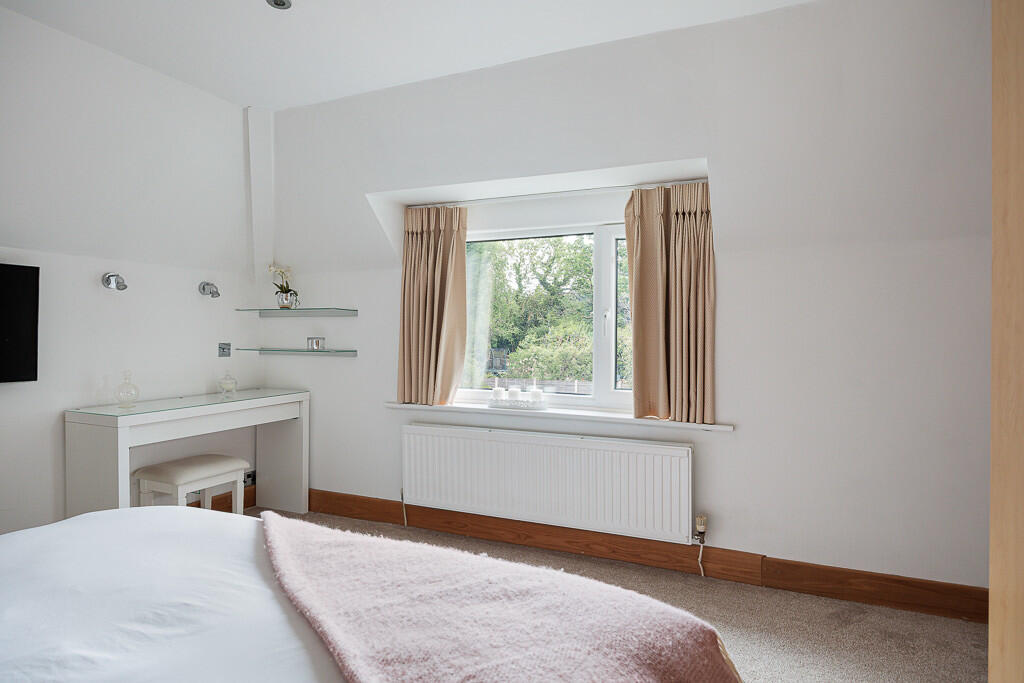 29_bramley_road_3...