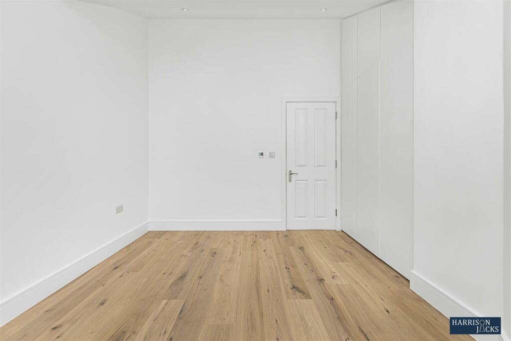 Bedroom 2 ..jpg