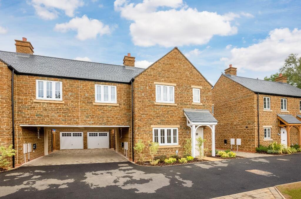 Hobart Way, Deddington