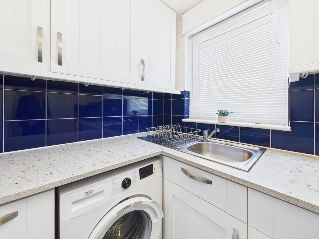 CAM05068G0-PR0050...