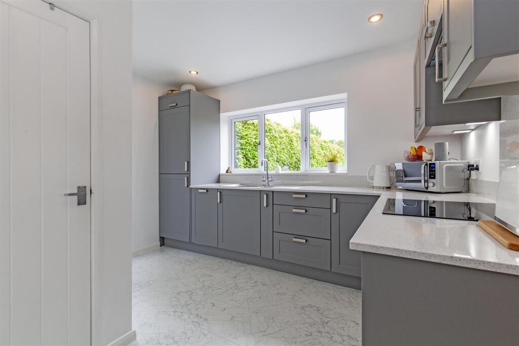 Superb Integrated Kitchen