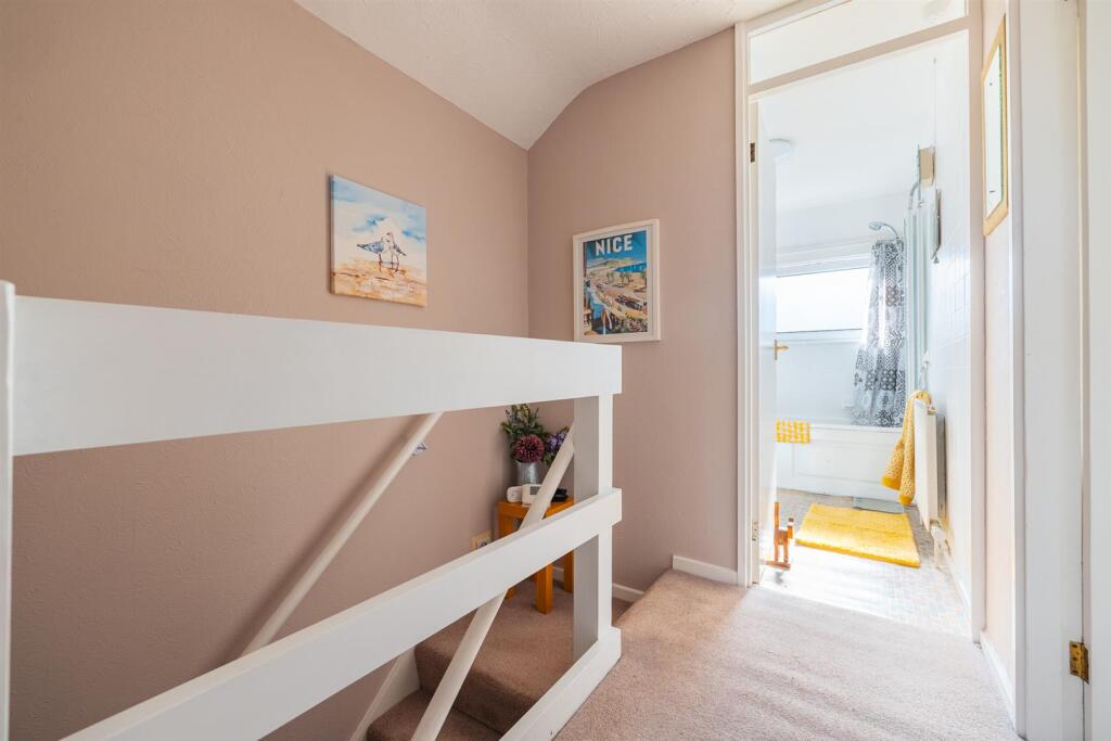 94a West Vale-49.jpg