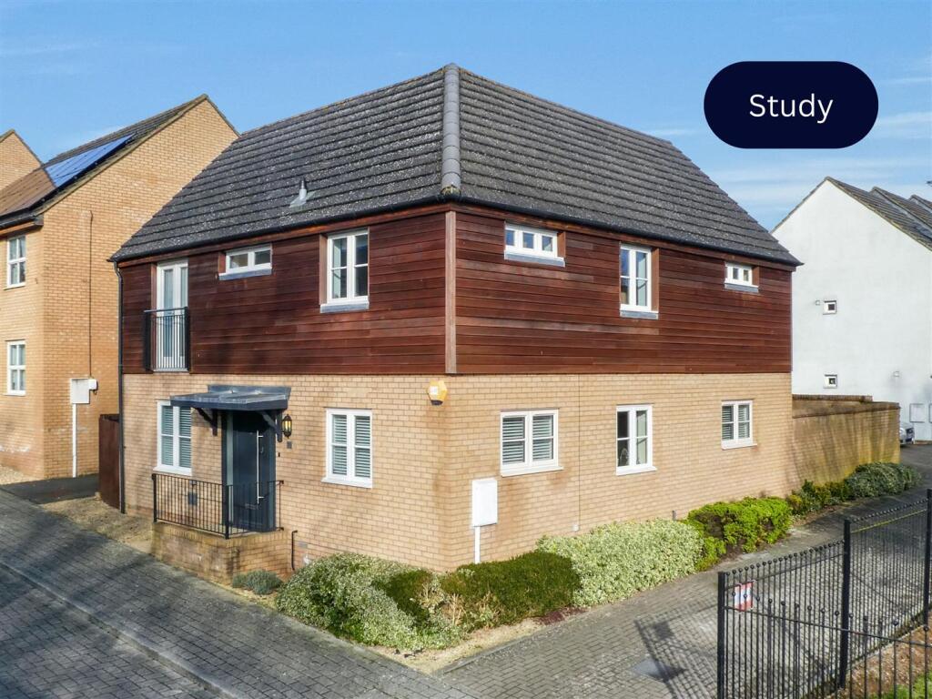 Extended StudyFamily room.jpg.JPG