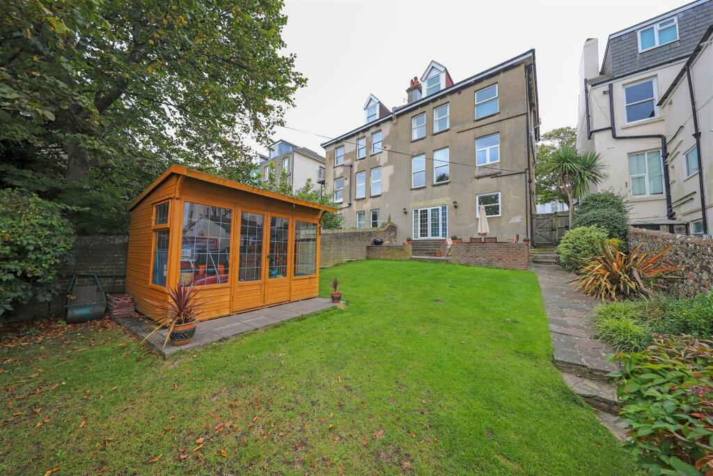 nicholas james ditchling rd garden 2.jpg