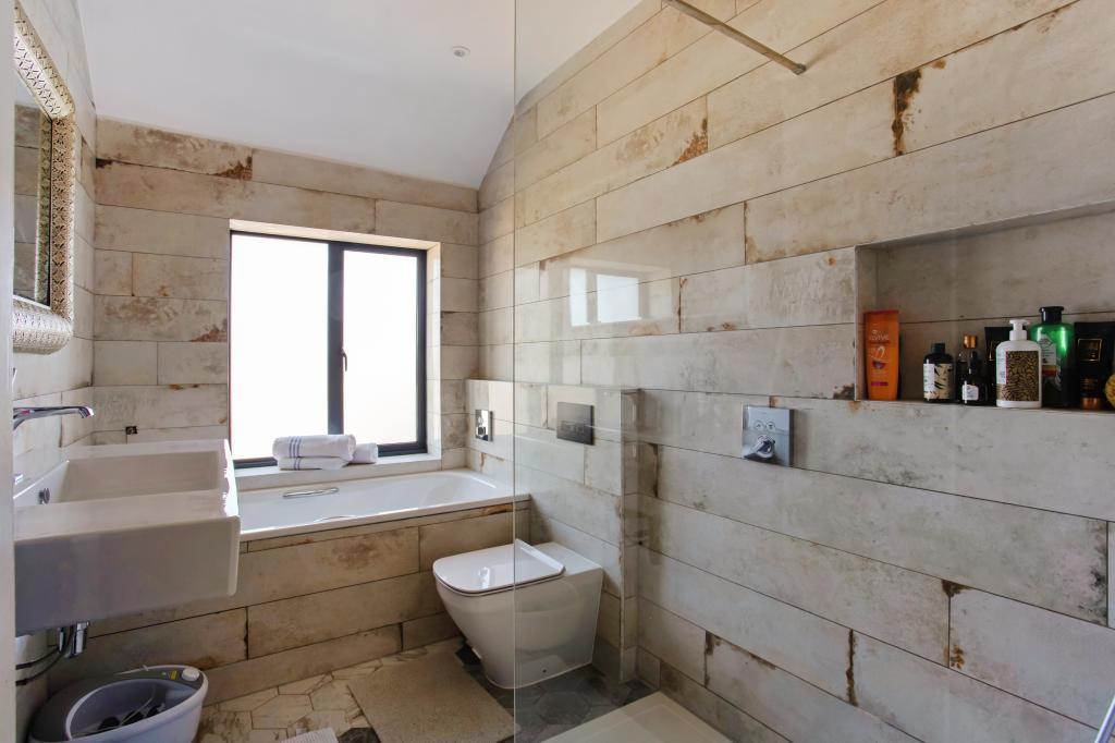 86 East End Road 304663 (15).jpg