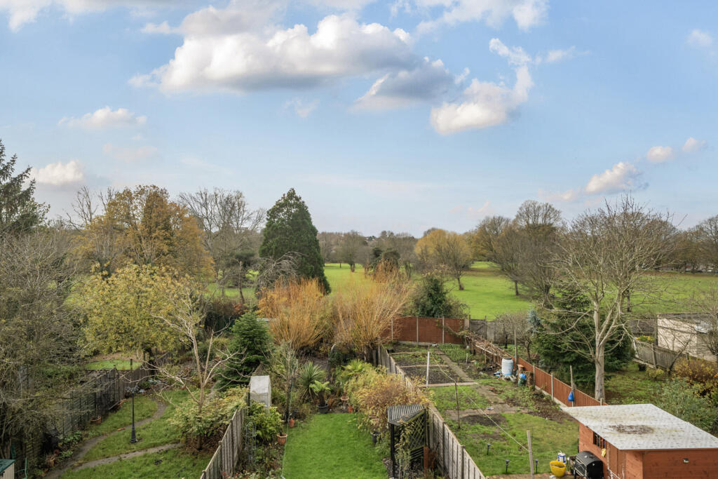 1383248-8-692465f...