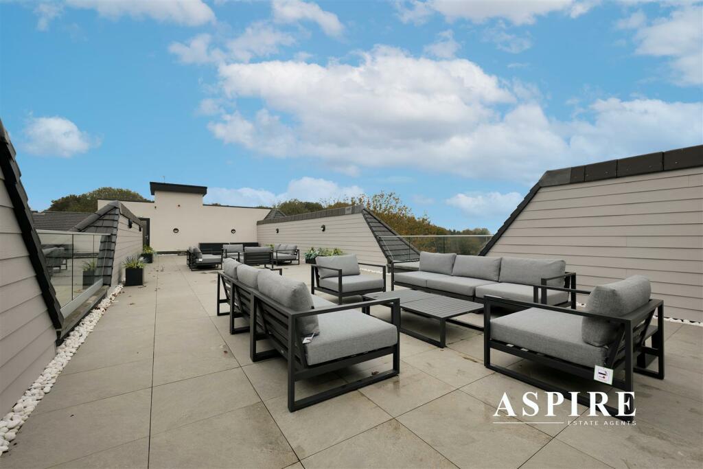 Aspire Estate Agents2000.jpg